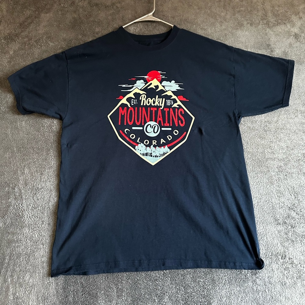 Rocky Mountains Graphic Navy Blue short sleeve T-shirt Sz XL
